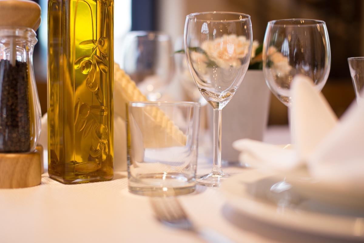 Glas-Hotel 4* Zary  Bagian luar foto