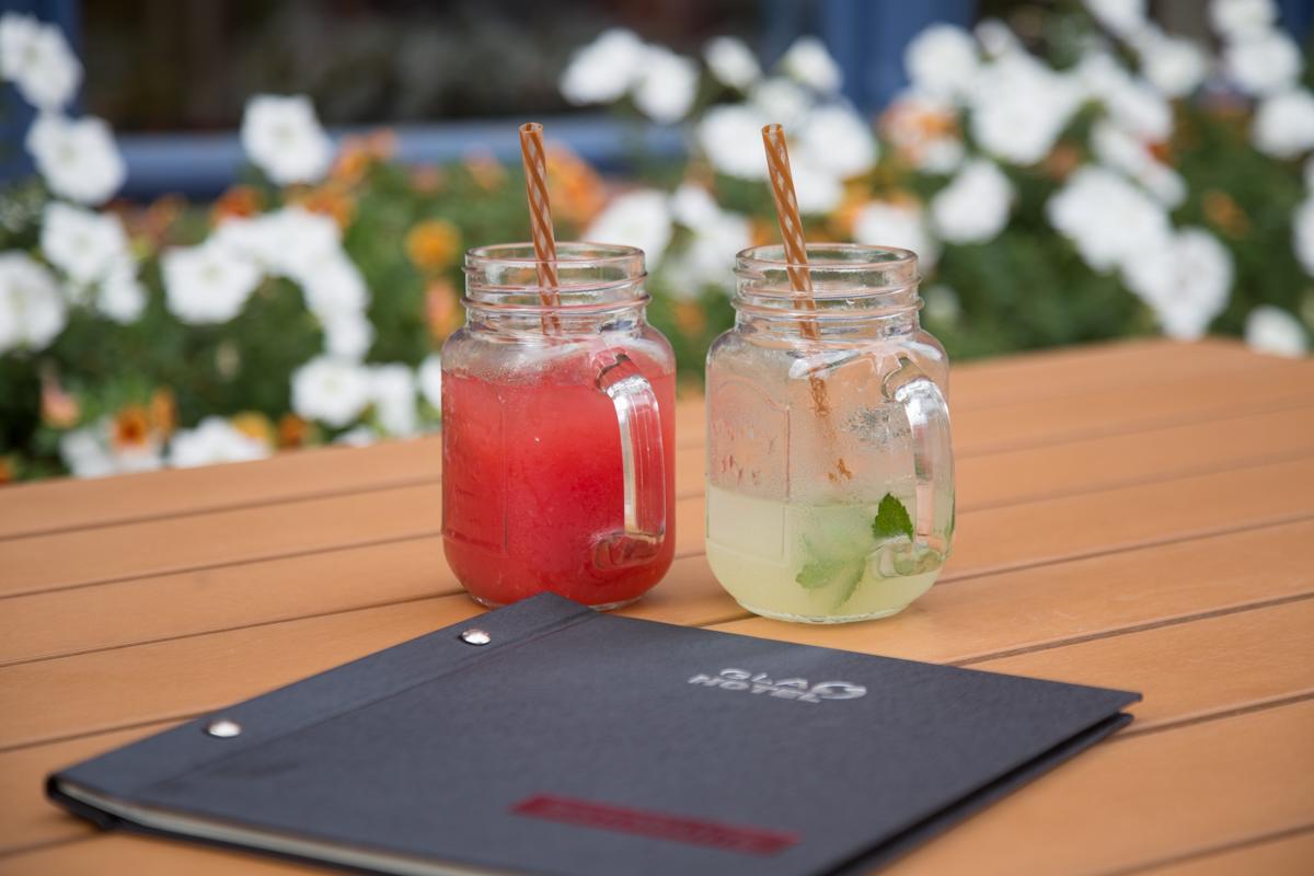 Glas-Hotel 4* Zary  Bagian luar foto
