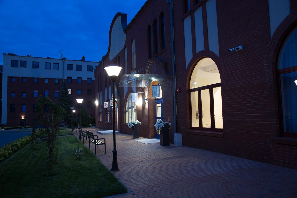 Glas-Hotel 4* Zary  Bagian luar foto
