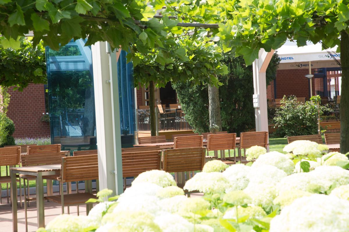 Glas-Hotel 4* Zary  Bagian luar foto