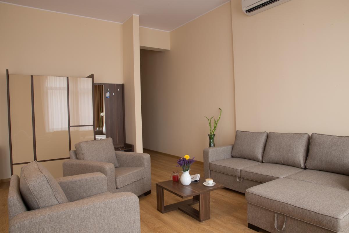 Glas-Hotel 4* Zary  Bagian luar foto